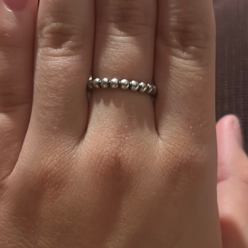 Elegant Silver Beaded Ring